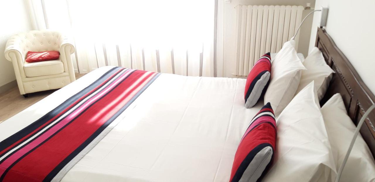 Hotel Uhainak 앙다이 외부 사진