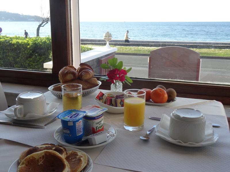 Hotel Uhainak 앙다이 외부 사진